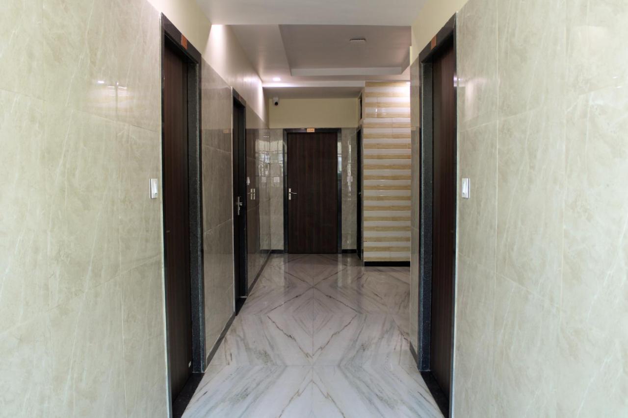 Maruti Group Of Hotels - Shri Naman Nāthdwāra Buitenkant foto